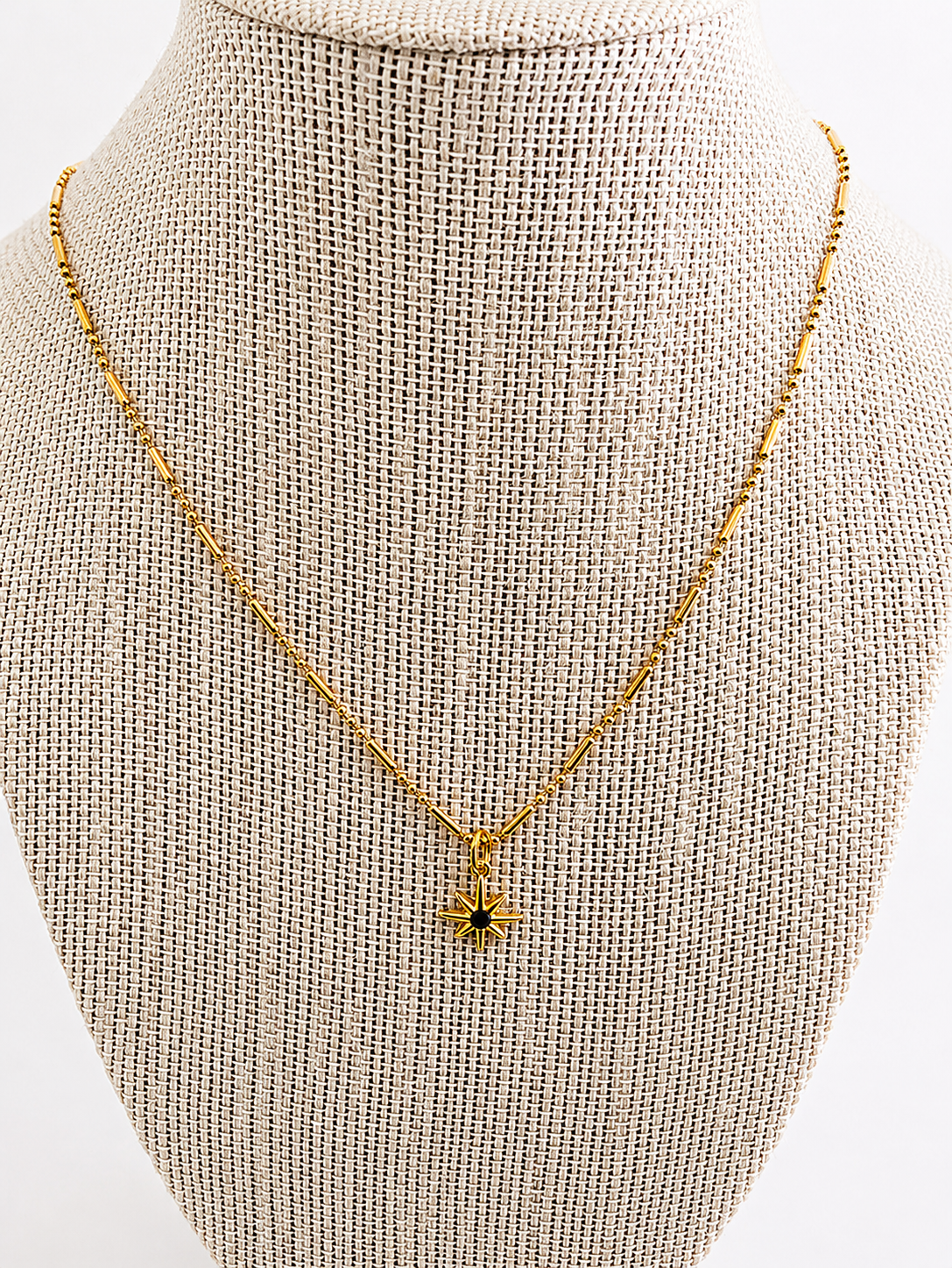 Stars out necklace