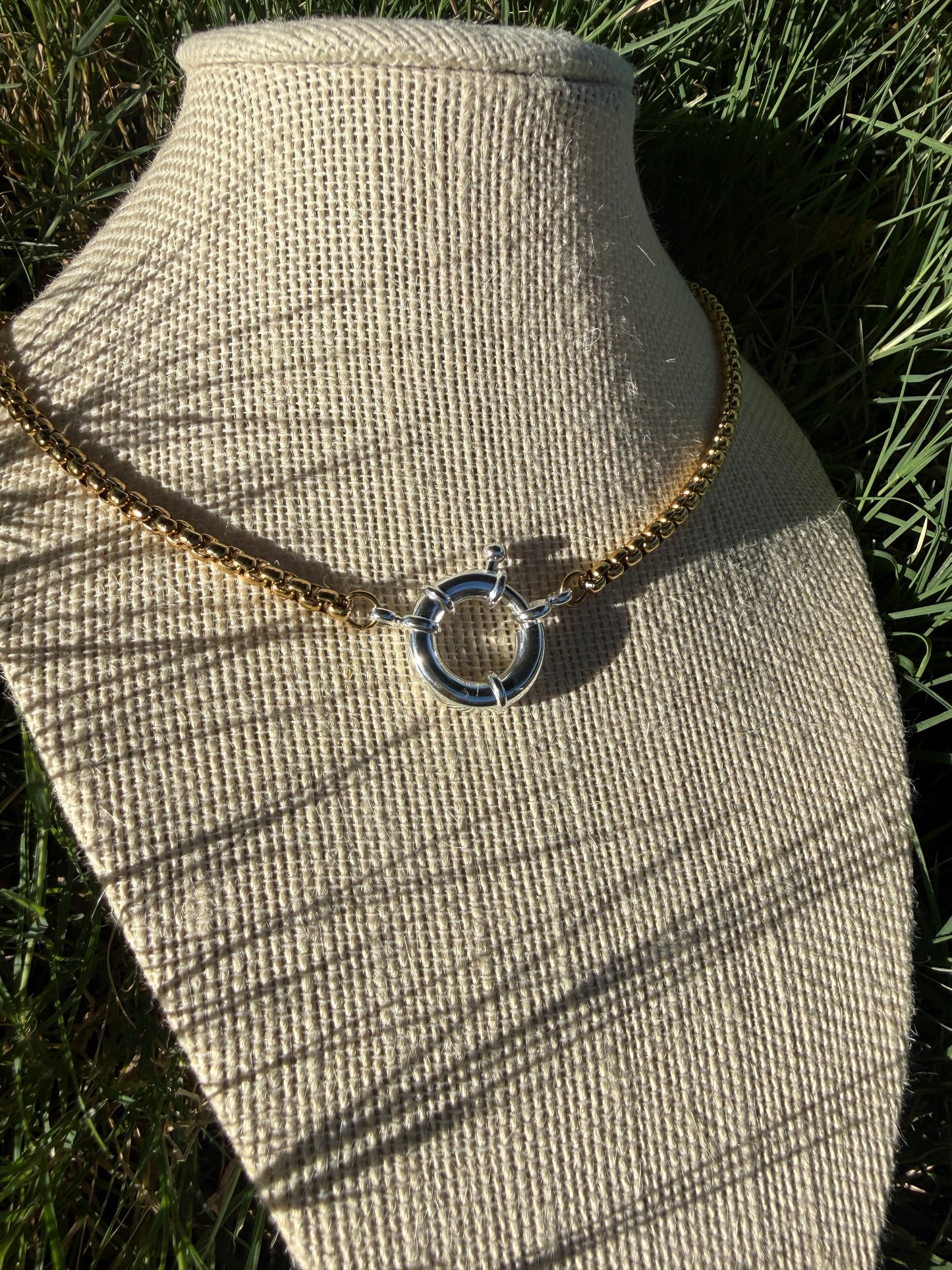 Close the Loop Necklace