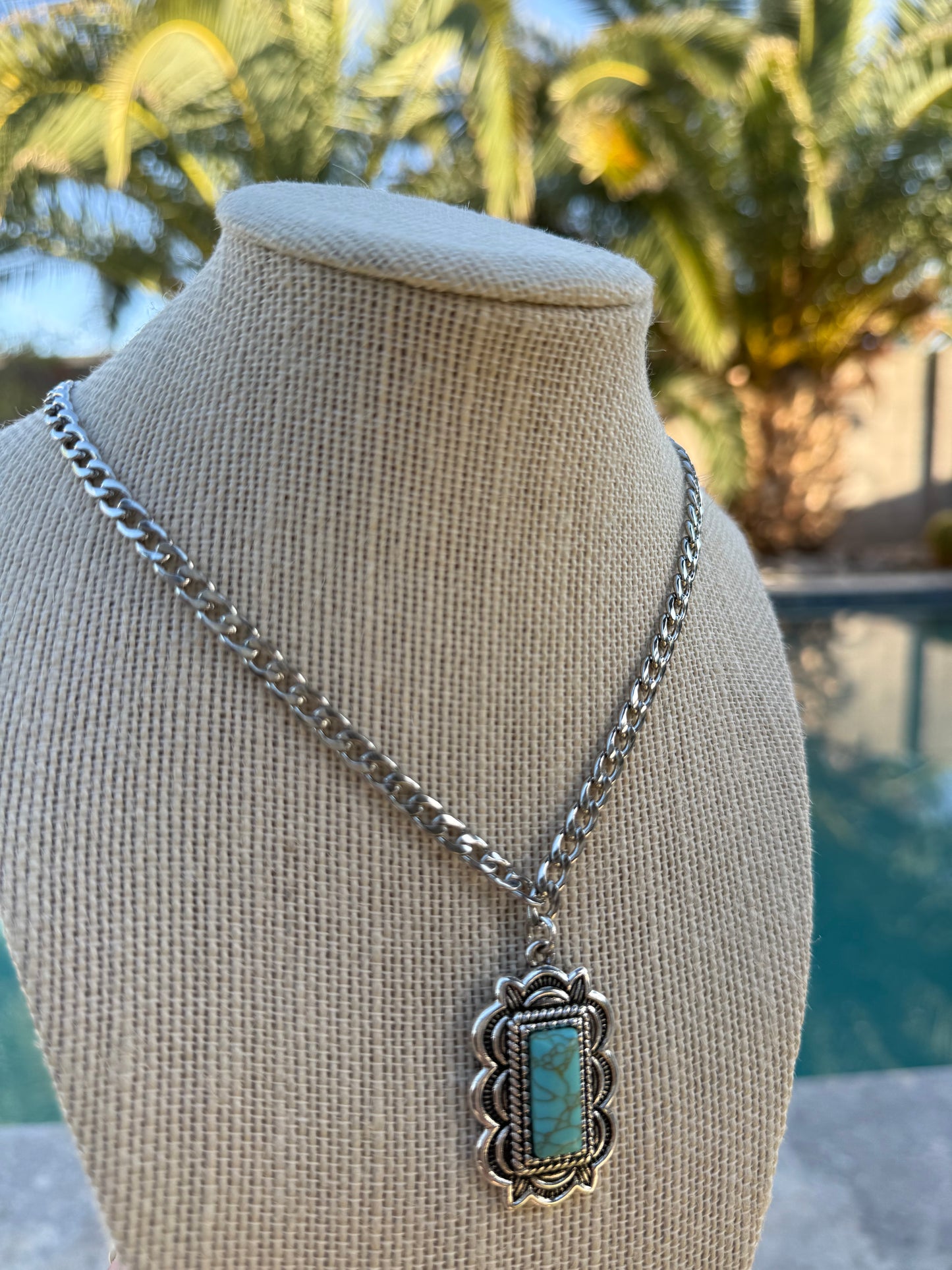 Turquoise showstopper ￼